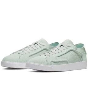 Nike Wmns Blazer Low Decon